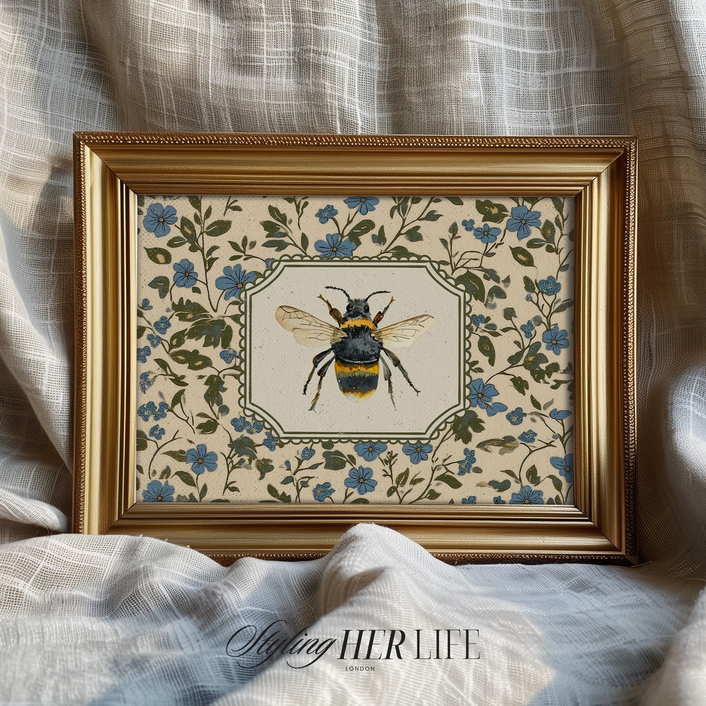 Vintage Bee Digital Art Print | IN047