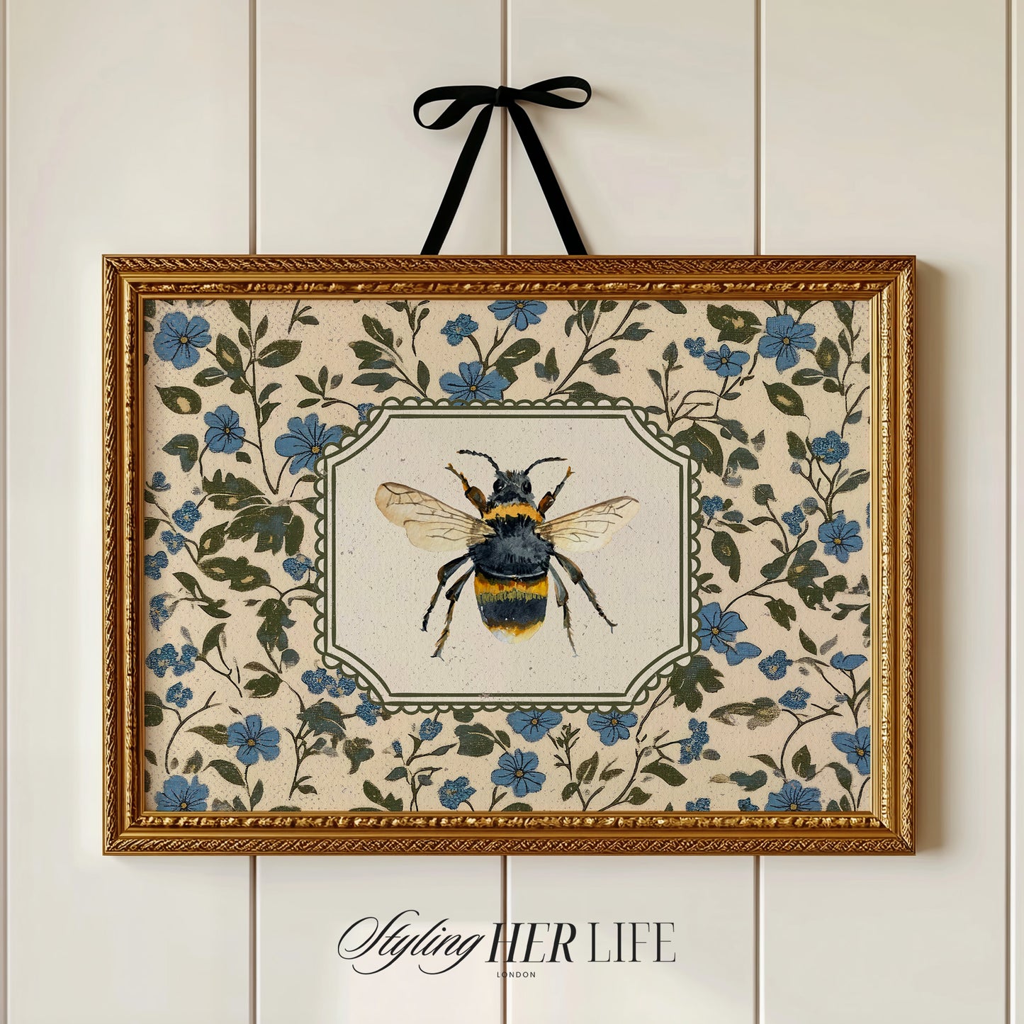 Vintage Bee Digital Art Print | IN047